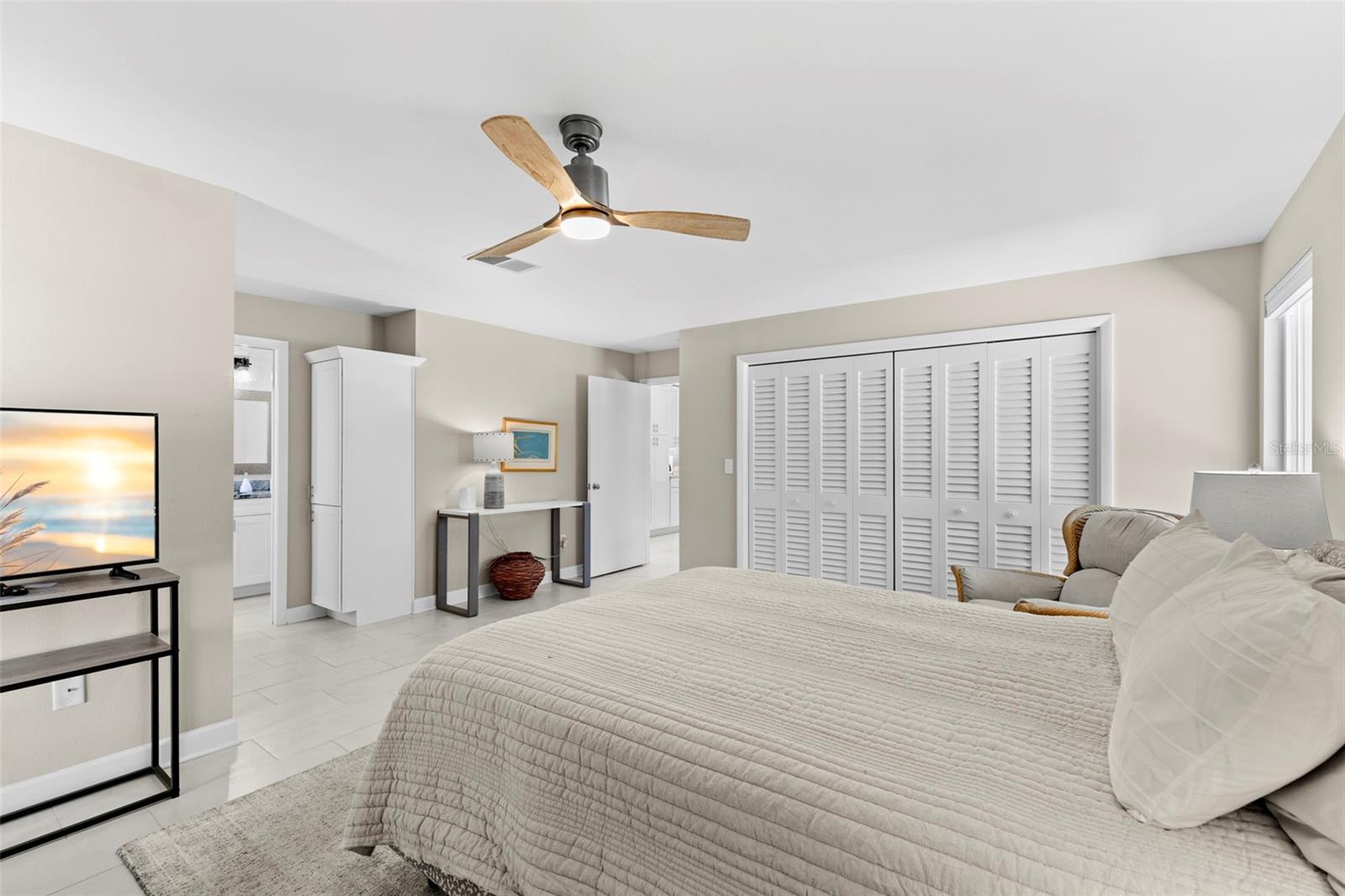 Image 27 of 46 For 2670 Westchester Drive N