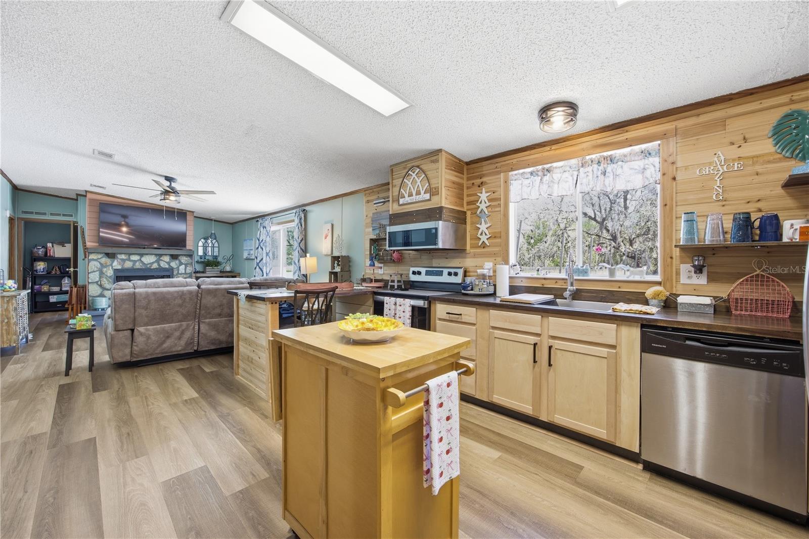 Image 15 of 47 For 7045 Ridge Point