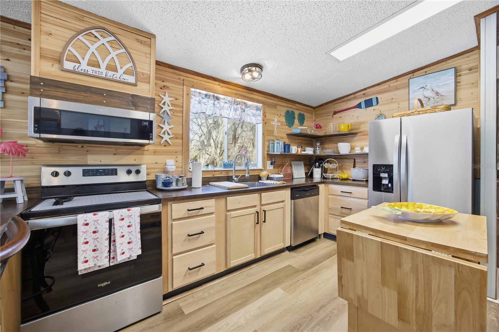 Image 16 of 47 For 7045 Ridge Point