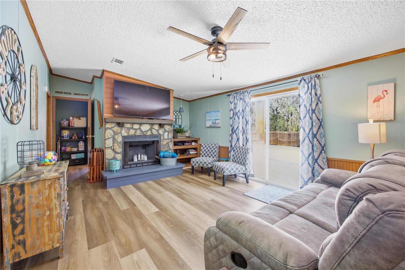 Image 20 of 47 For 7045 Ridge Point