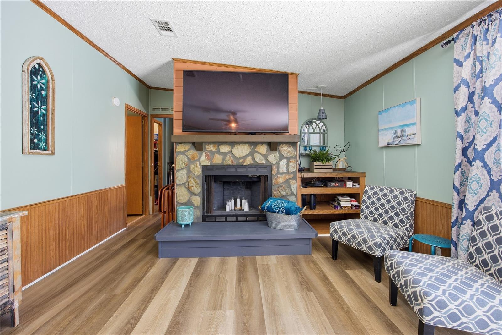 Image 21 of 47 For 7045 Ridge Point