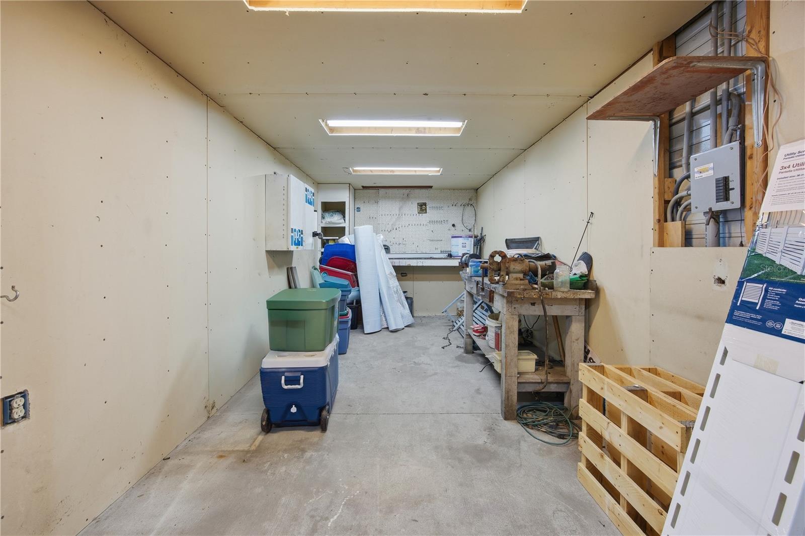 Image 36 of 47 For 7045 Ridge Point