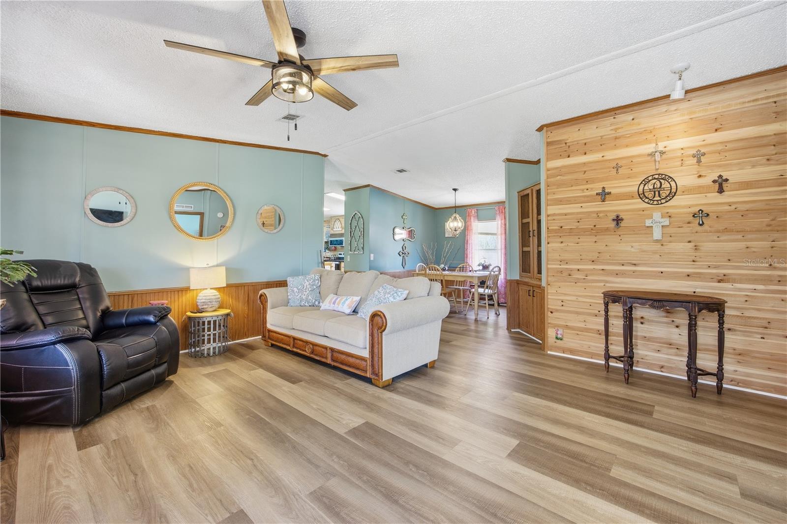 Image 8 of 47 For 7045 Ridge Point