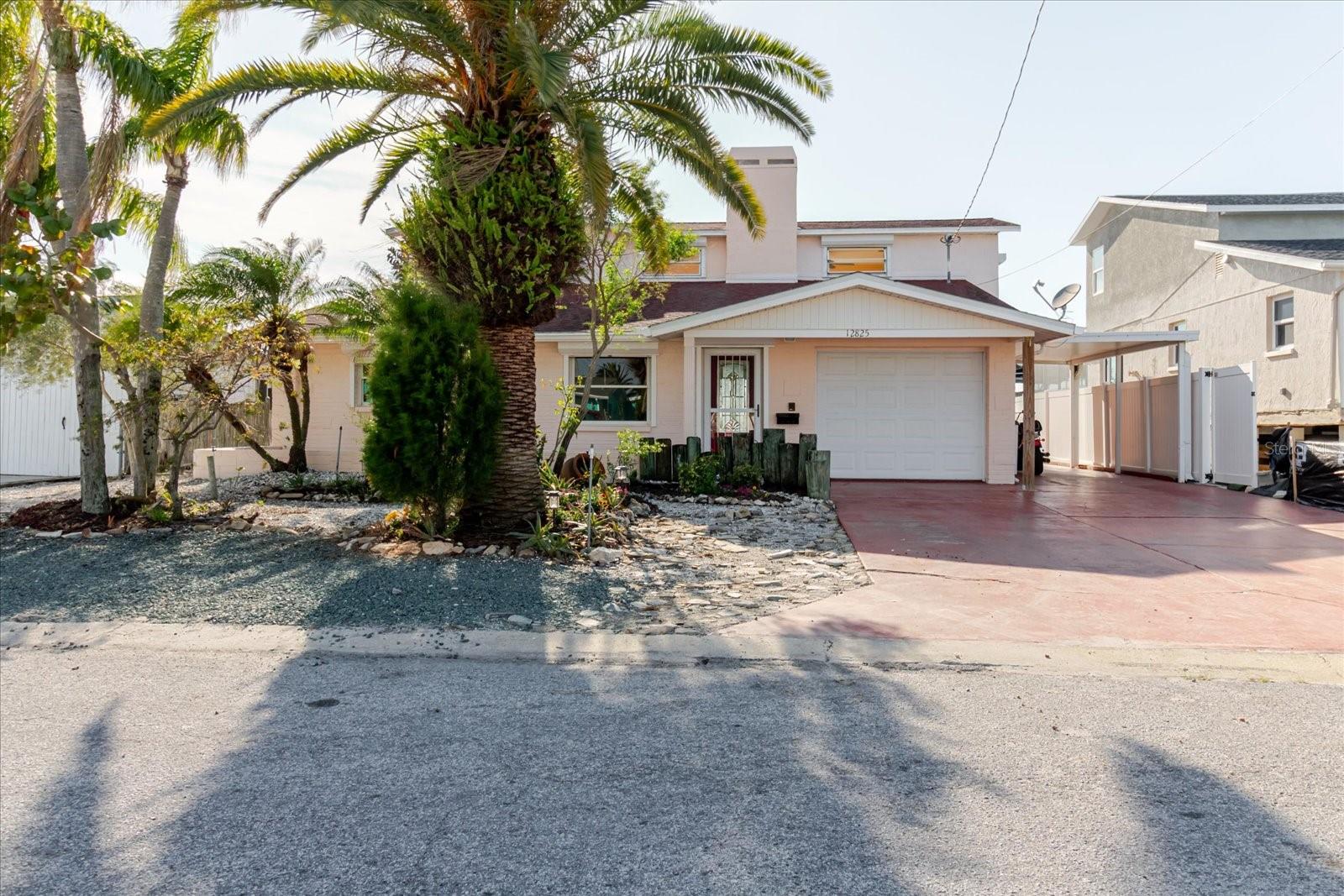 Image 10 of 82 For 12825 5th Isle