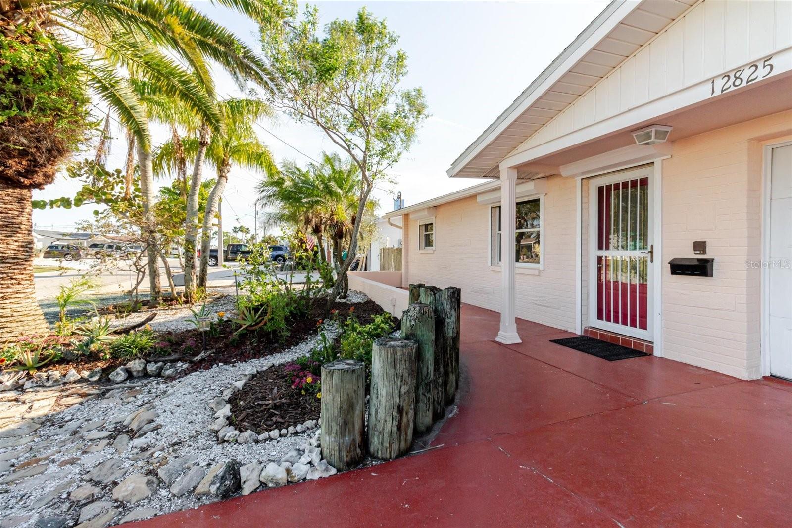 Image 15 of 82 For 12825 5th Isle