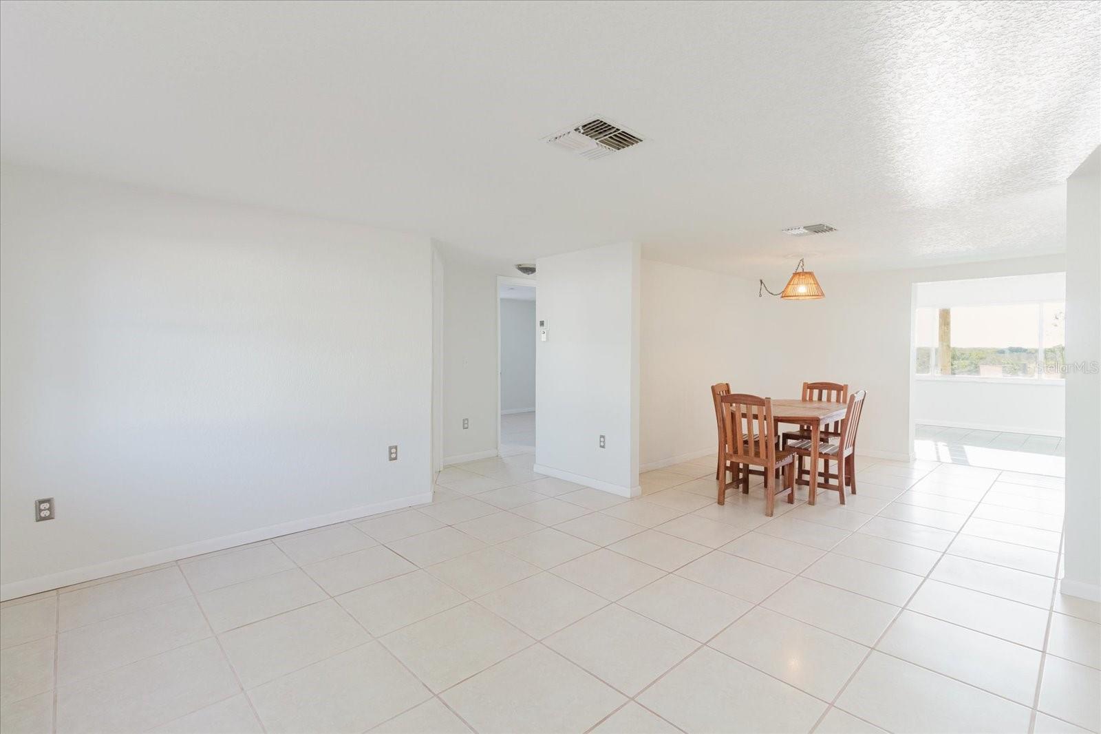 Image 16 of 82 For 12825 5th Isle