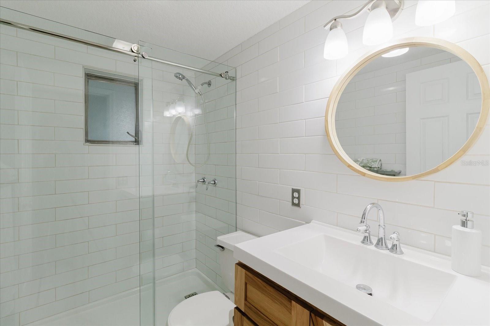 Image 33 of 82 For 12825 5th Isle