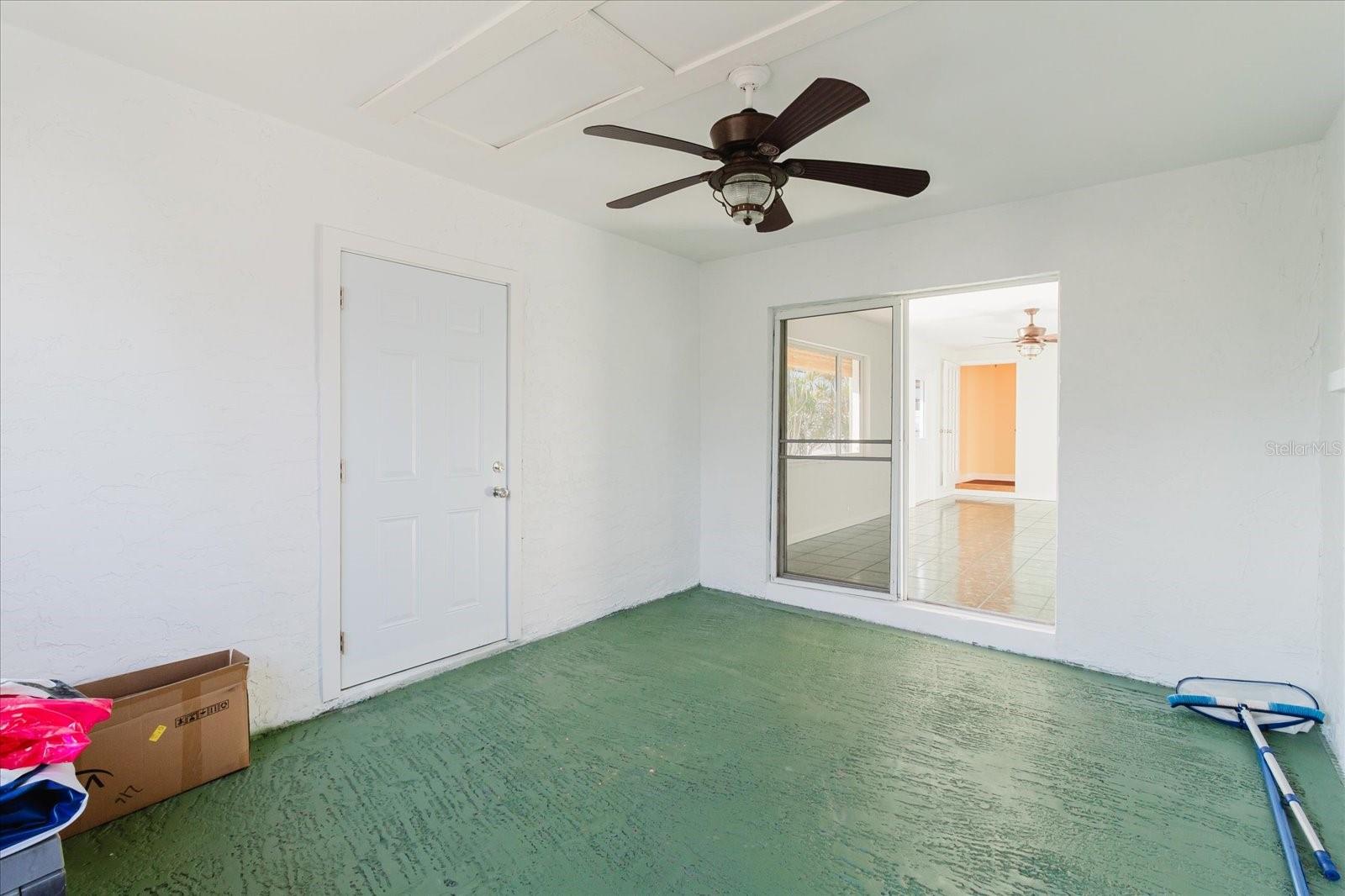 Image 45 of 82 For 12825 5th Isle