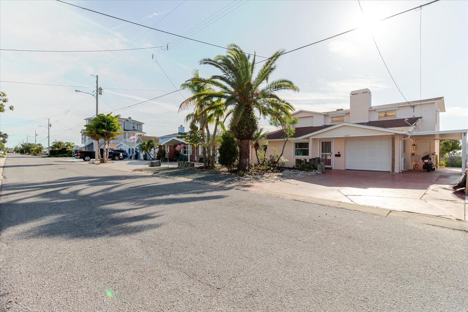 Image 8 of 82 For 12825 5th Isle