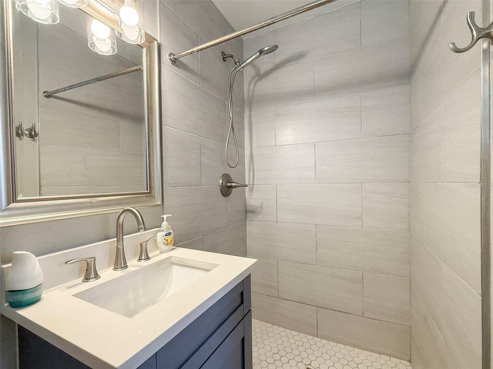 Image 21 of 31 For 13788 84th Terrace