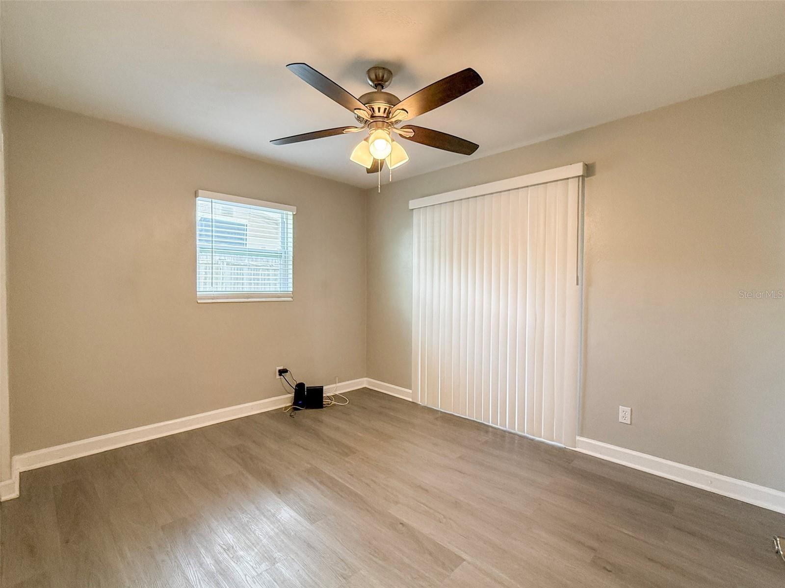 Image 23 of 31 For 13788 84th Terrace