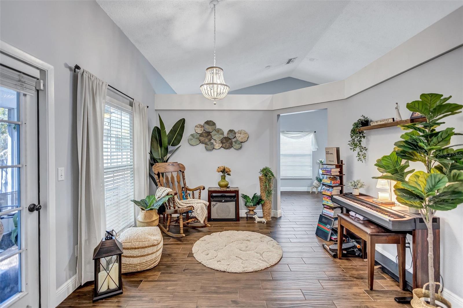 Image 10 of 46 For 1640 Countrywood Street