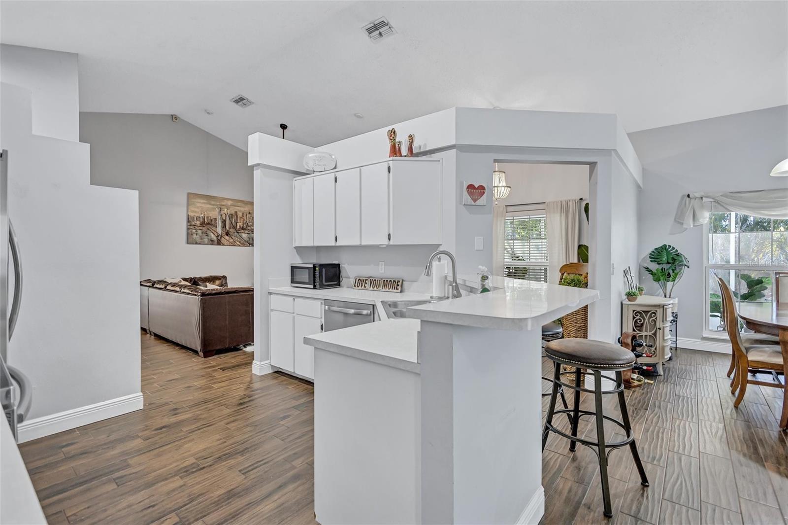 Image 17 of 46 For 1640 Countrywood Street