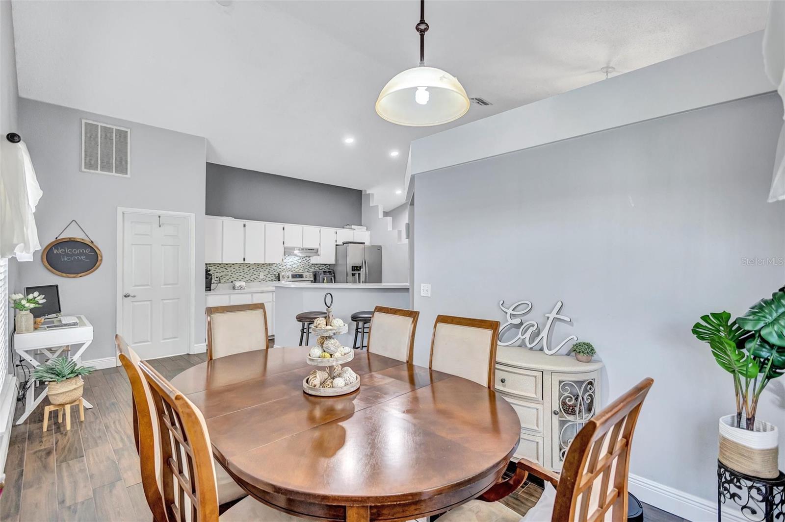 Image 21 of 46 For 1640 Countrywood Street