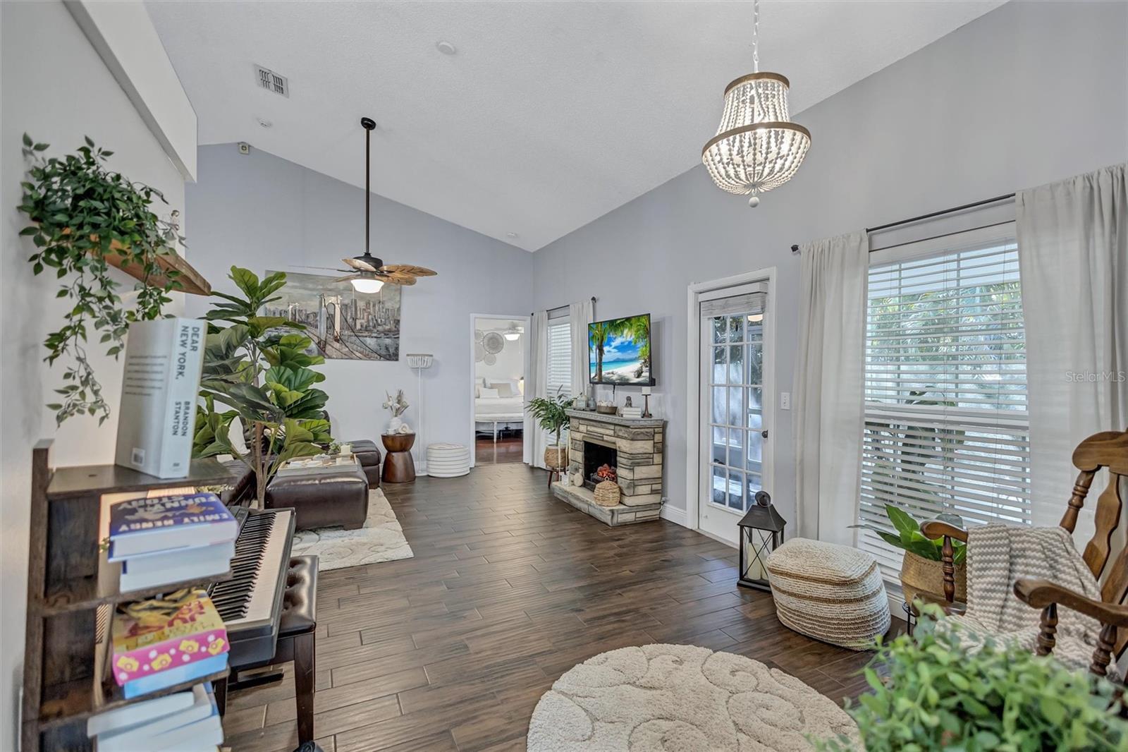 Image 9 of 46 For 1640 Countrywood Street