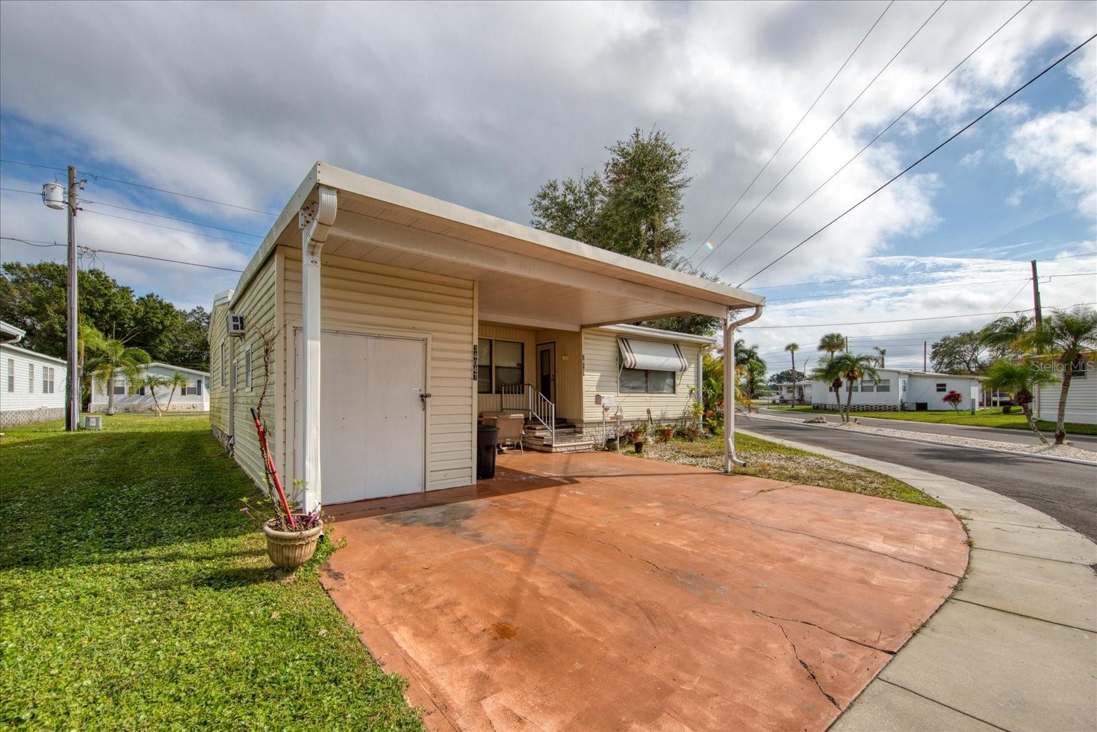 Image 6 of 29 For 34047 Avocado Drive N