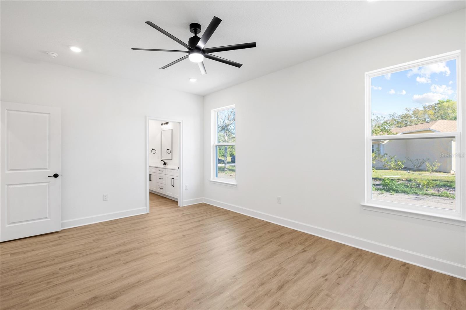 Image 14 of 45 For 9243 Gibralter Street