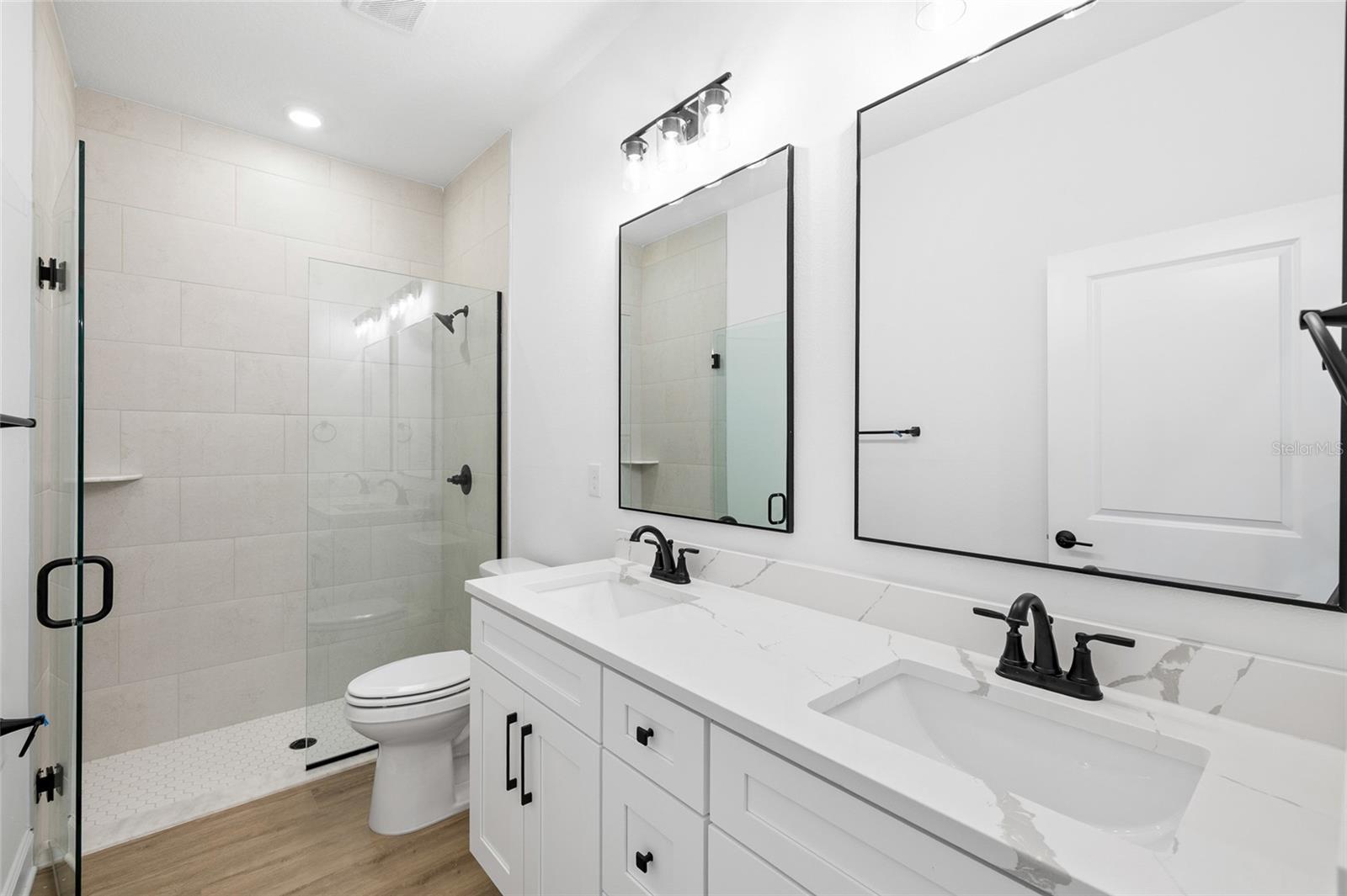 Image 24 of 45 For 9243 Gibralter Street