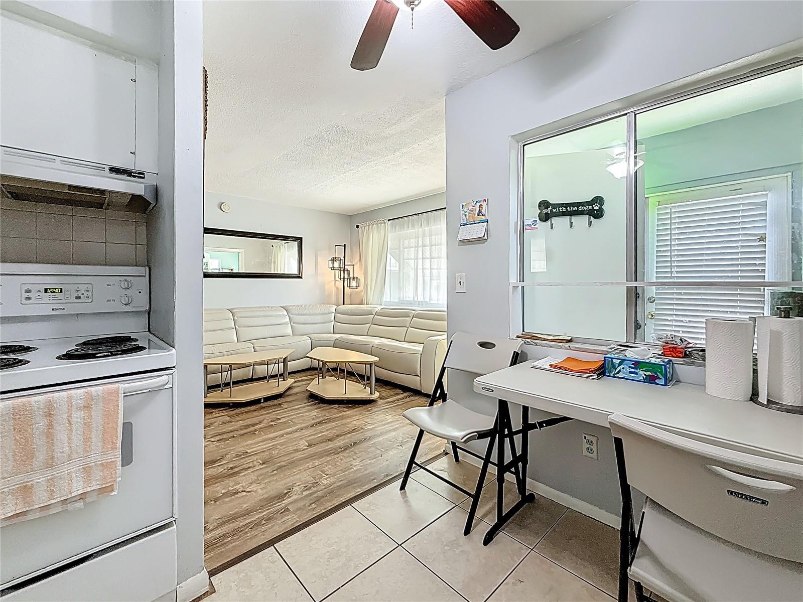 Image 12 of 27 For 250 Rosery Road Nw 228