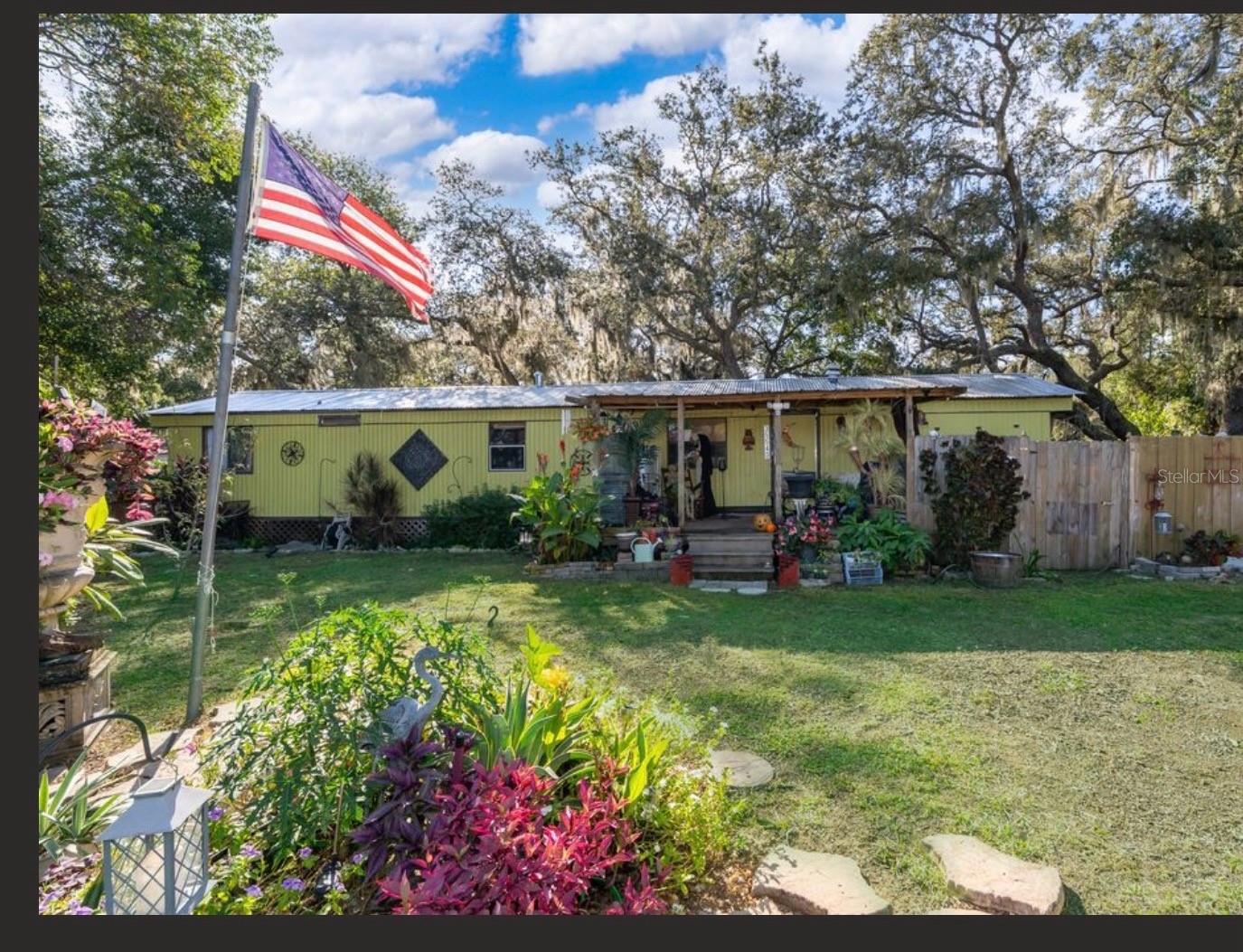 Listing Details for 35540 Shelley Drive, LEESBURG, FL 34788