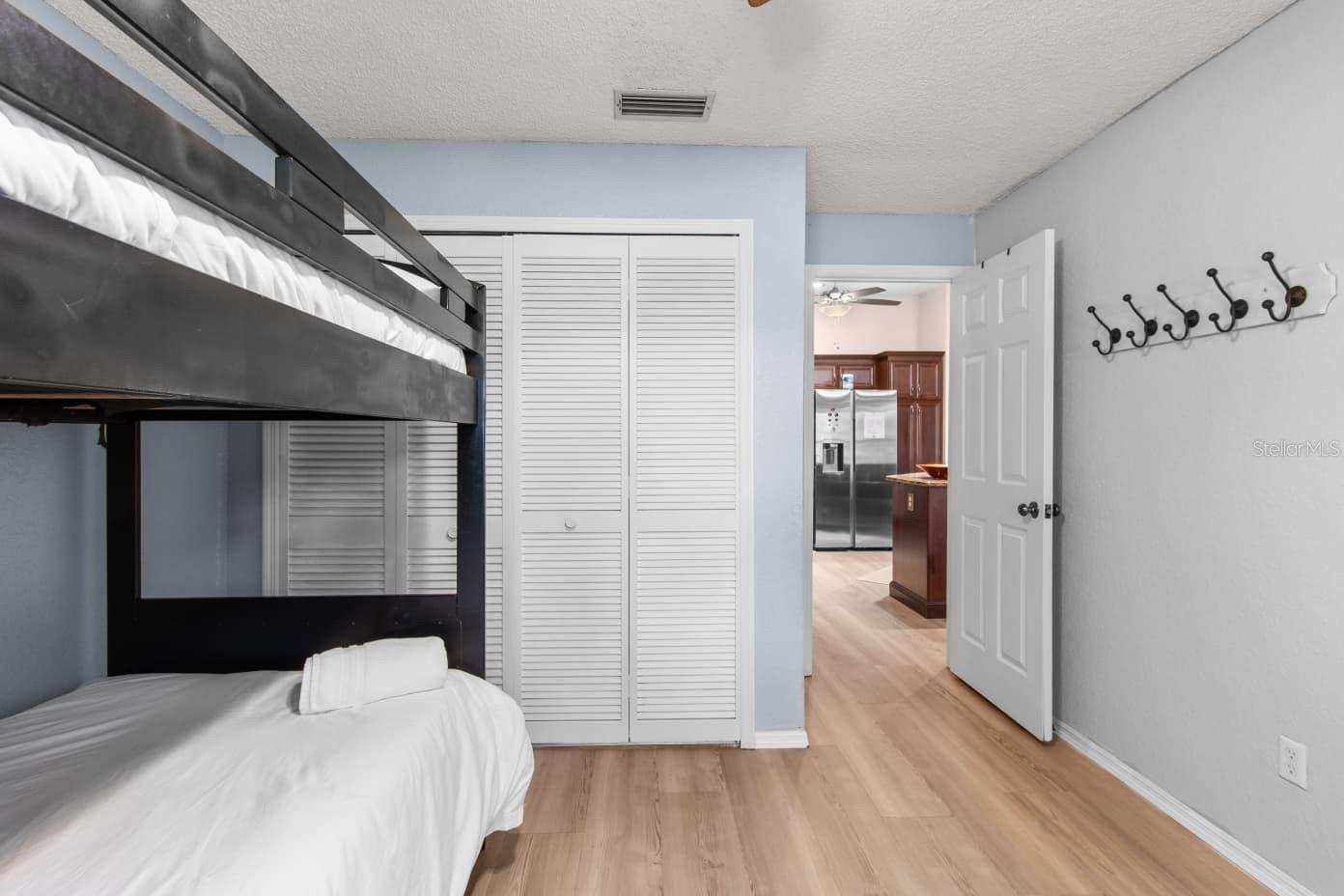 Image 13 of 46 For 10431 36th  