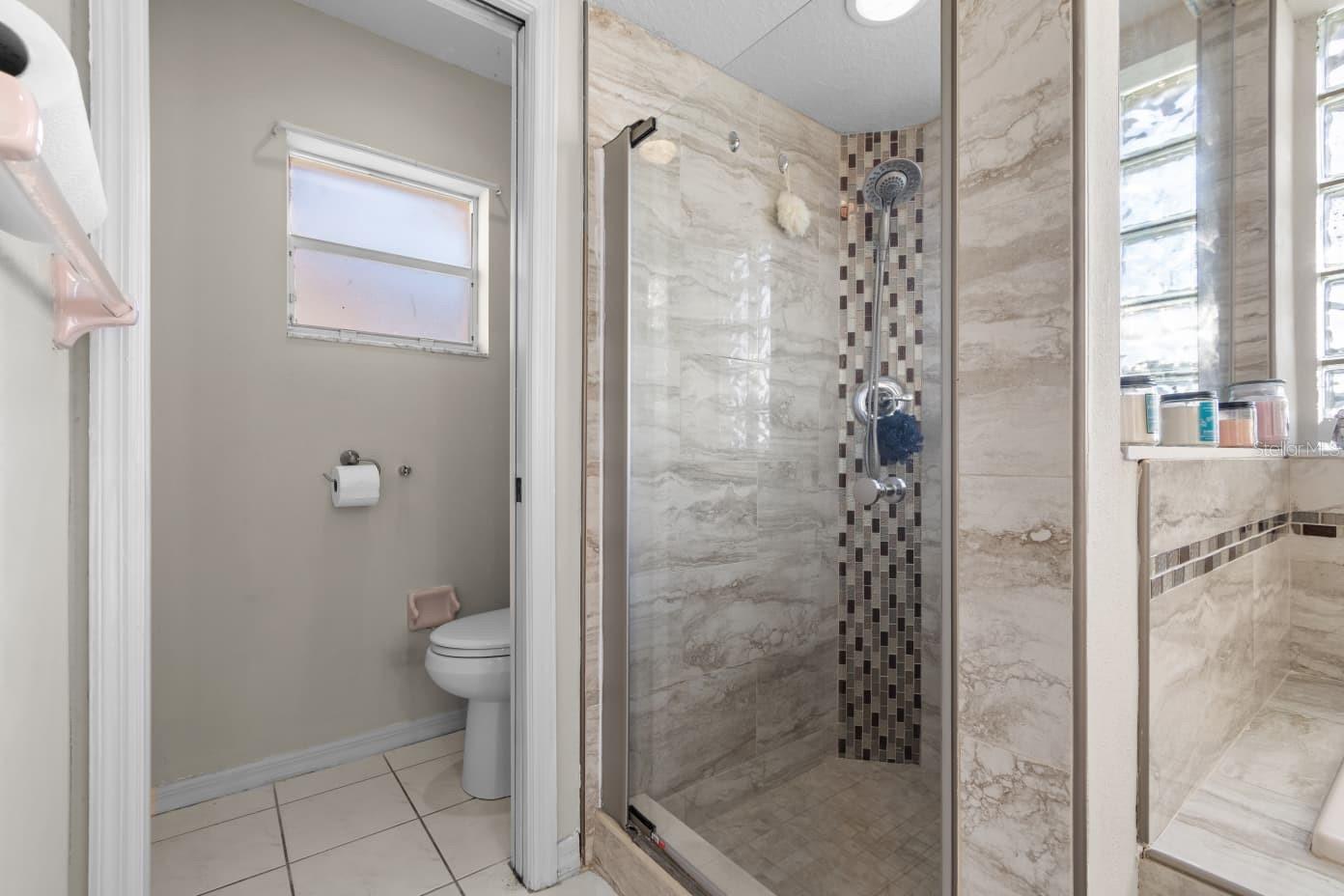 Image 26 of 46 For 10431 36th  