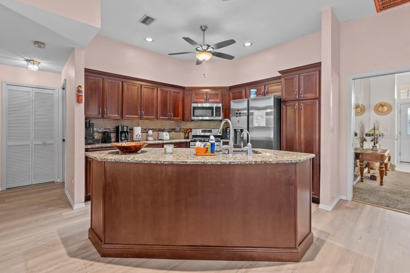 Image 30 of 46 For 10431 36th  