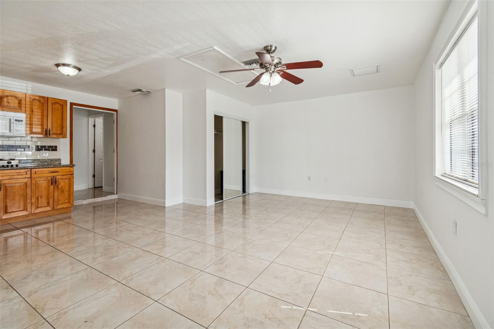 Image 5 of 23 For 1705 Norfolk Street