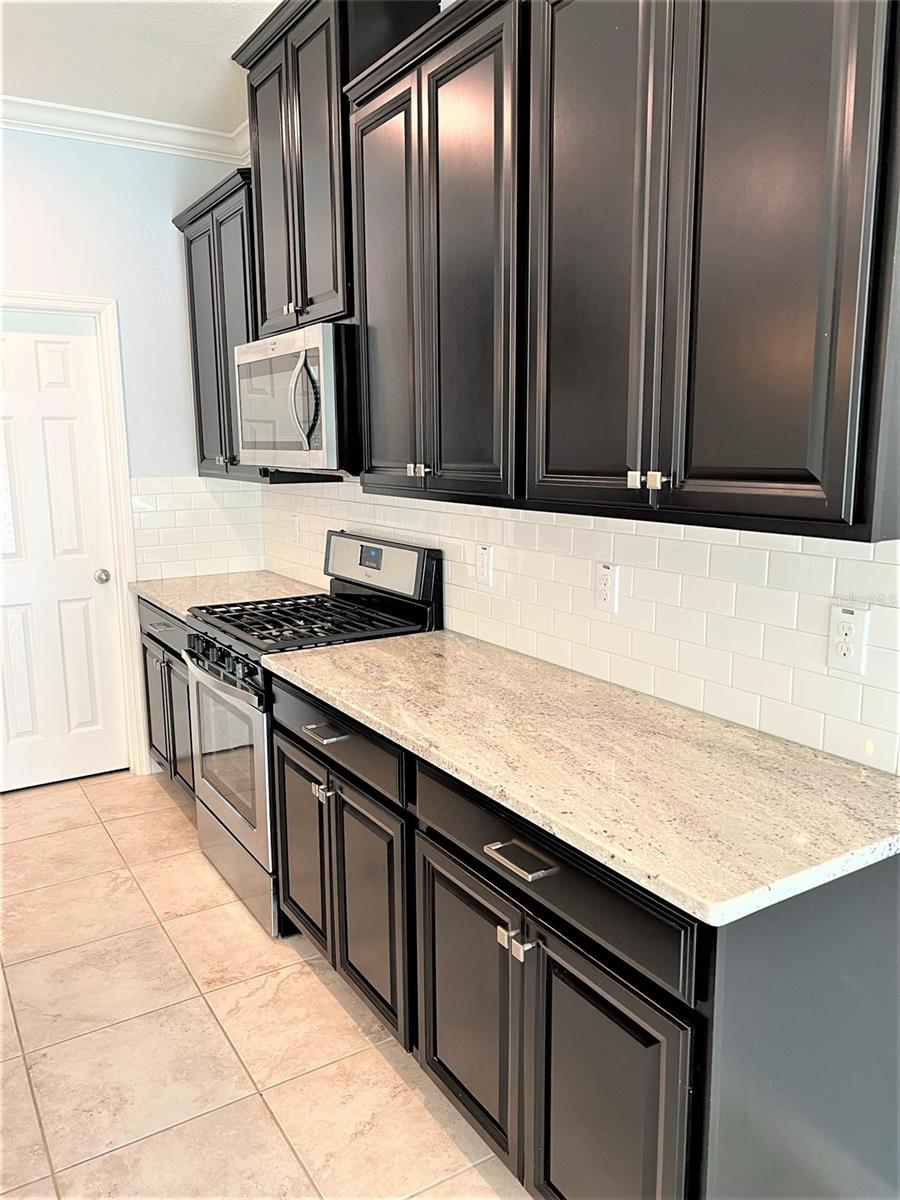 Image 10 of 42 For 14321 Azalea Pond Court