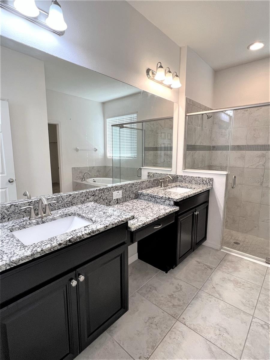 Image 17 of 42 For 14321 Azalea Pond Court