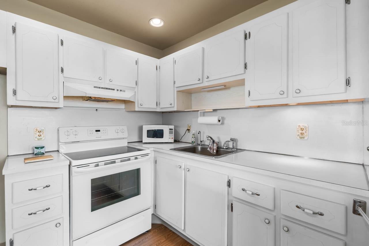 Image 17 of 33 For 1801 Bedford Lane 30