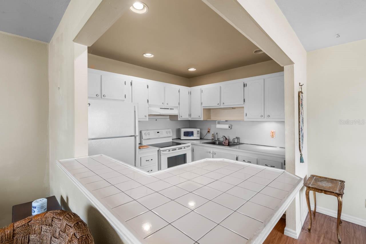 Image 18 of 33 For 1801 Bedford Lane 30