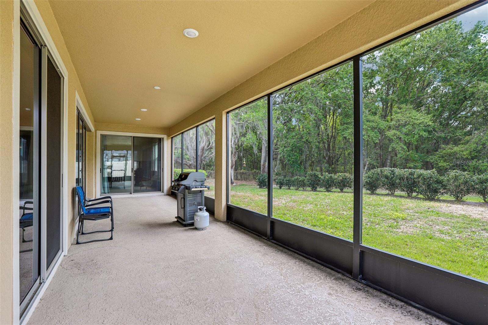 Listing photo id 27 for 19246 Briarbrook Drive