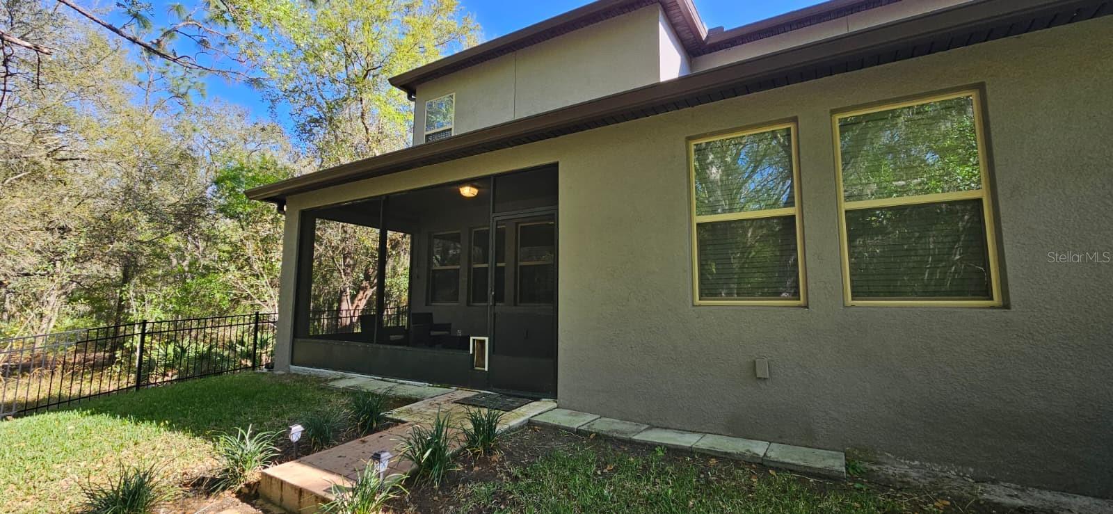 Image 17 of 34 For 6220 Windship Court