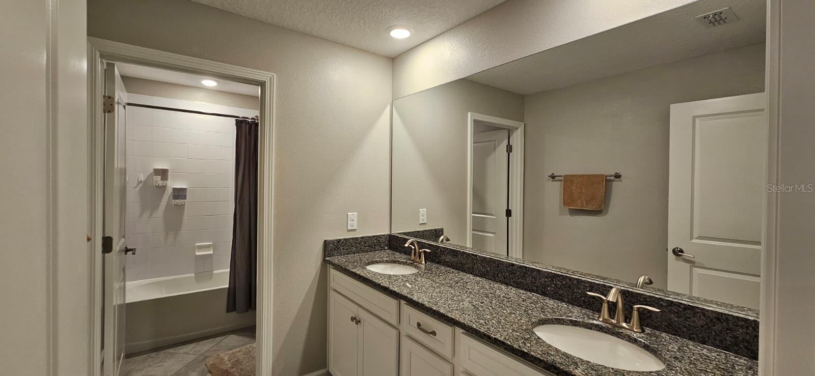 Image 28 of 34 For 6220 Windship Court