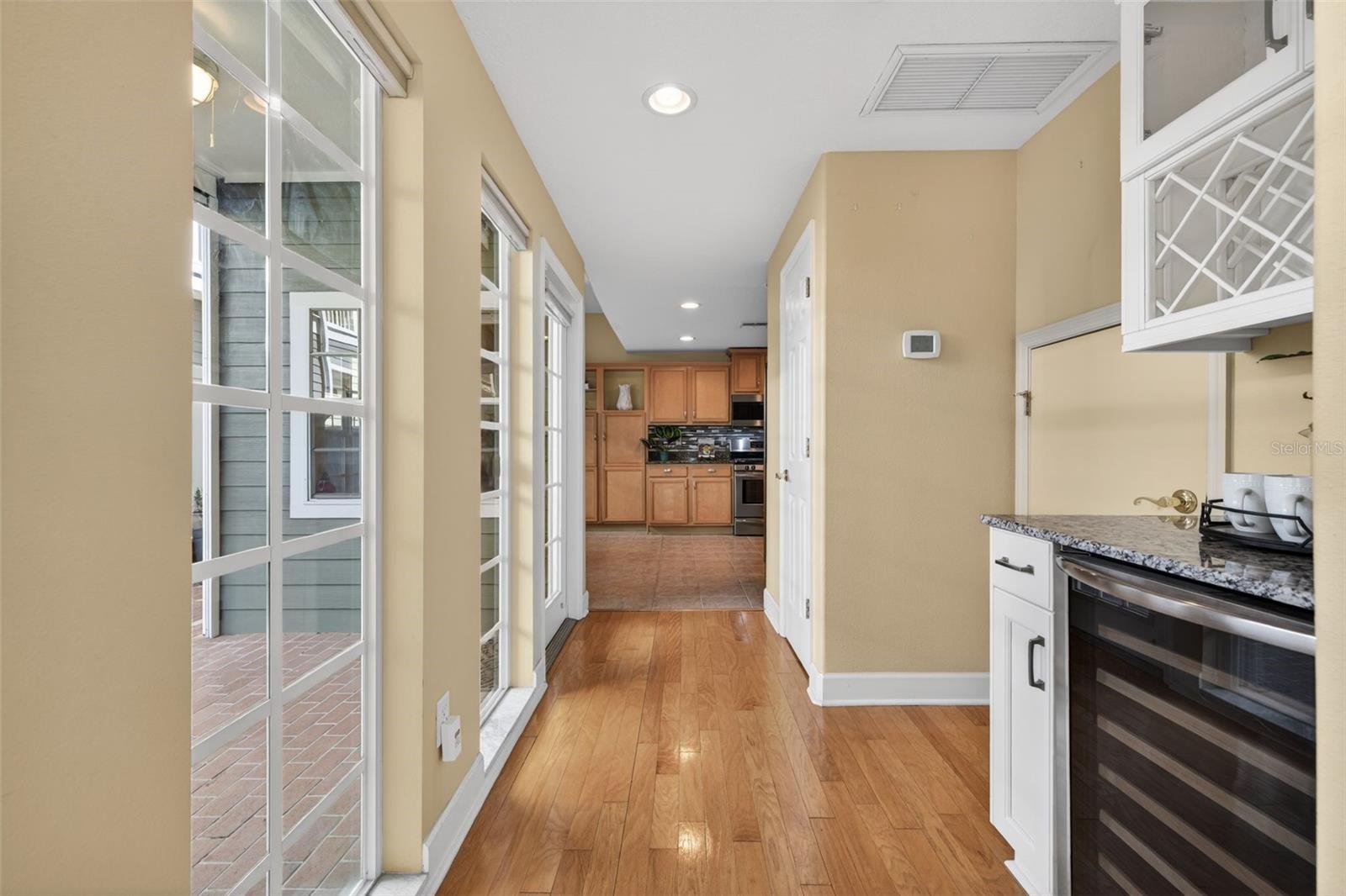 Image 10 of 47 For 603 24th Avenue N