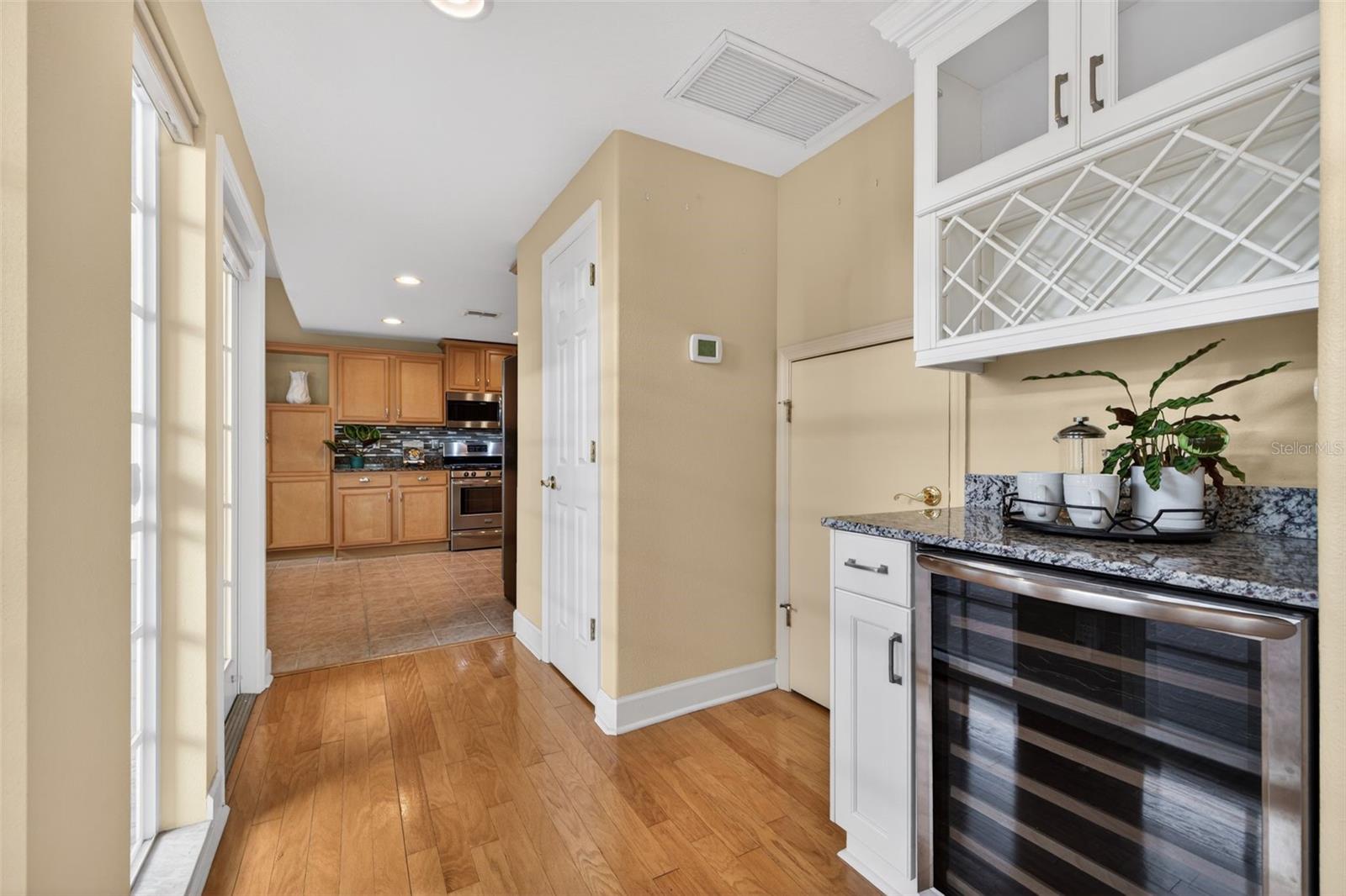 Image 9 of 47 For 603 24th Avenue N