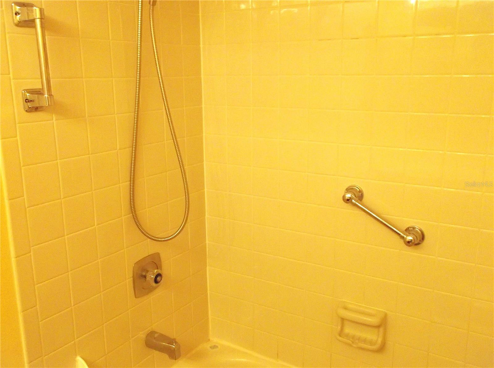 Image 19 of 43 For 9433 Harbor Greens Way 305