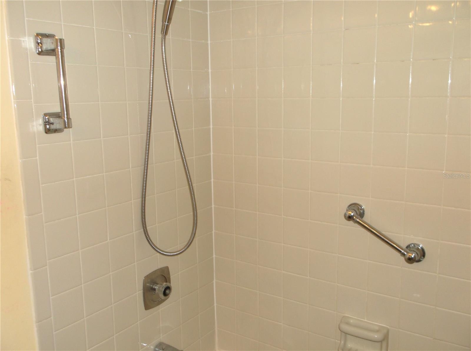 Image 20 of 43 For 9433 Harbor Greens Way 305