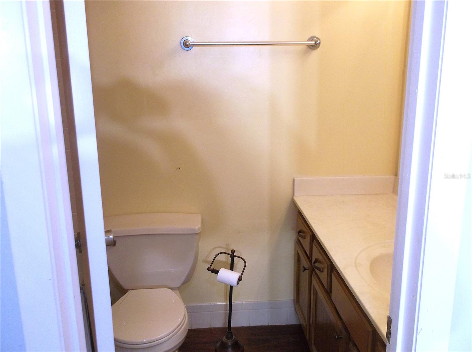 Image 21 of 43 For 9433 Harbor Greens Way 305