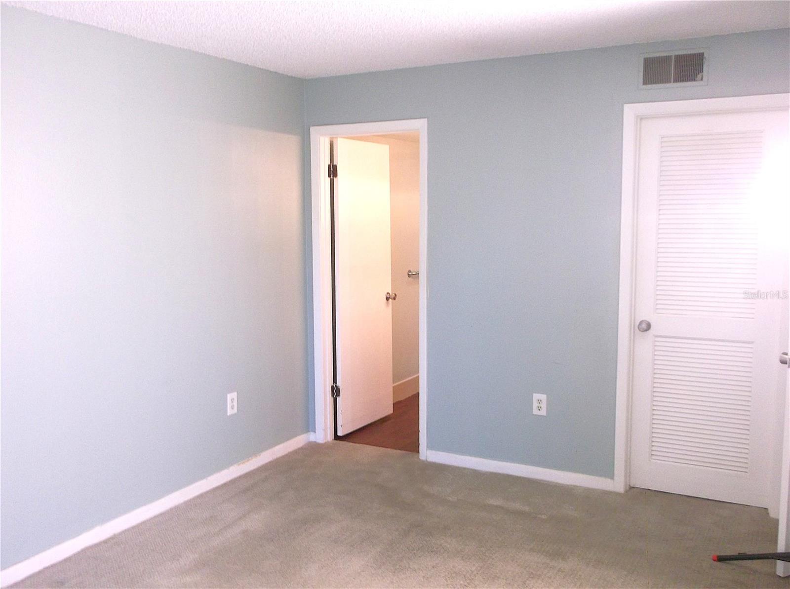 Image 29 of 43 For 9433 Harbor Greens Way 305