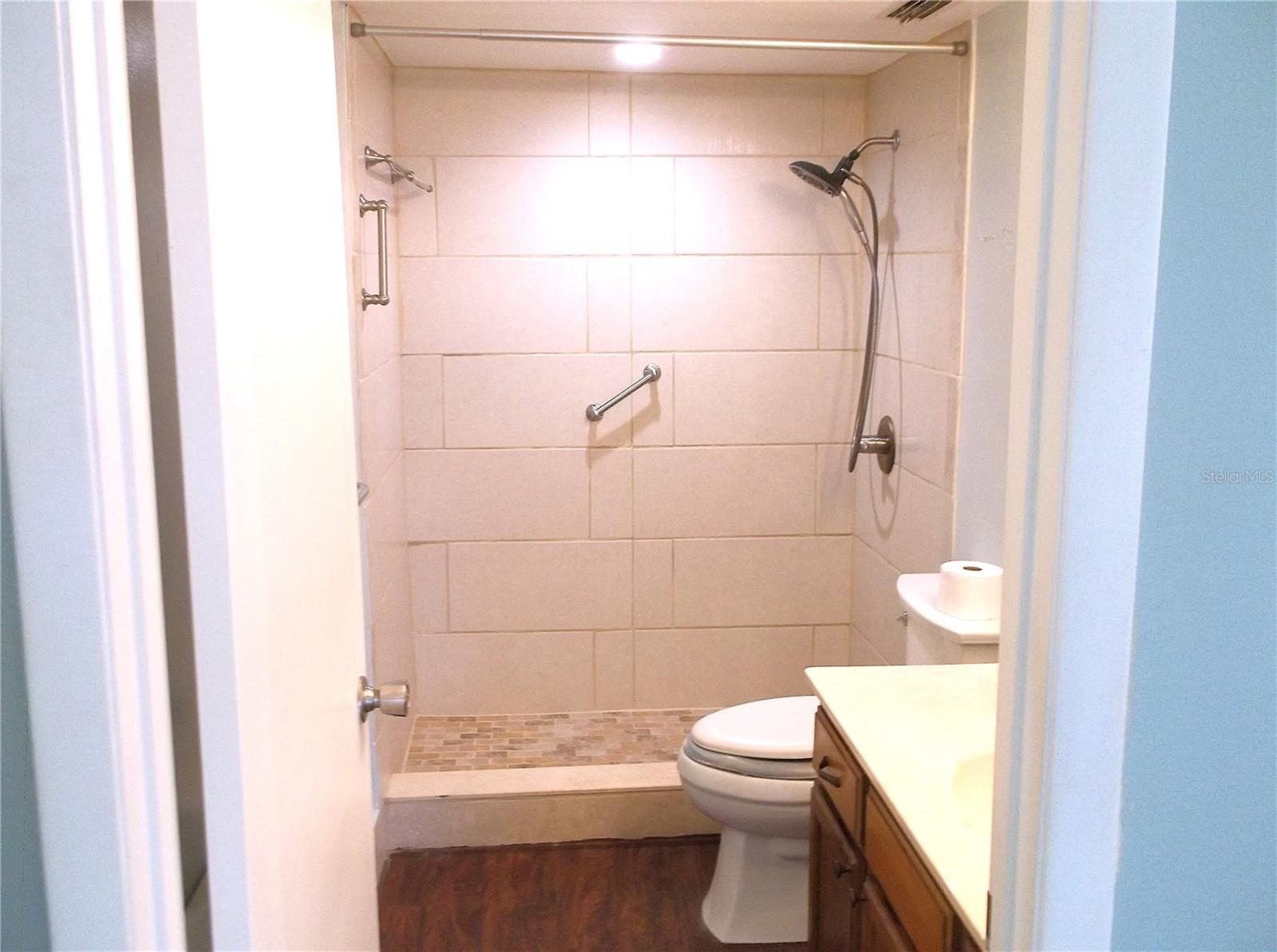 Image 31 of 43 For 9433 Harbor Greens Way 305