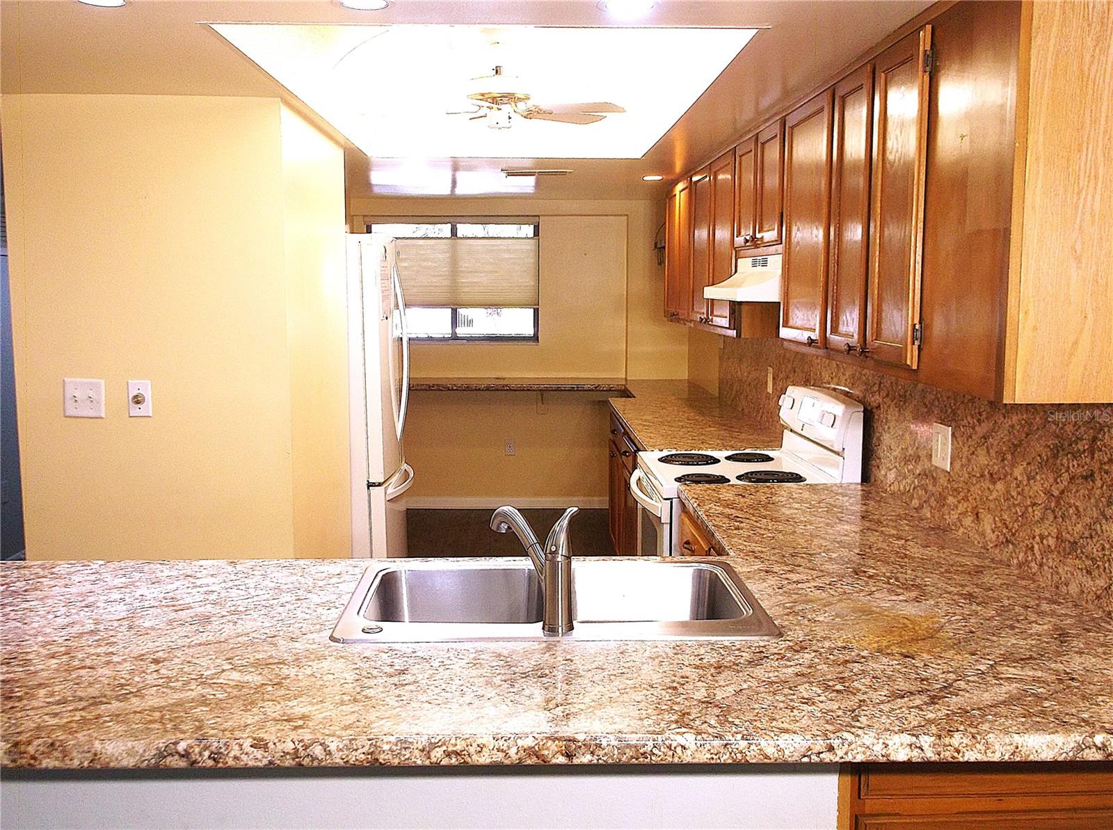 Image 8 of 43 For 9433 Harbor Greens Way 305