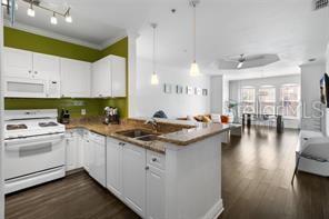 Image 2 of 35 For 2732 Via Murano  534