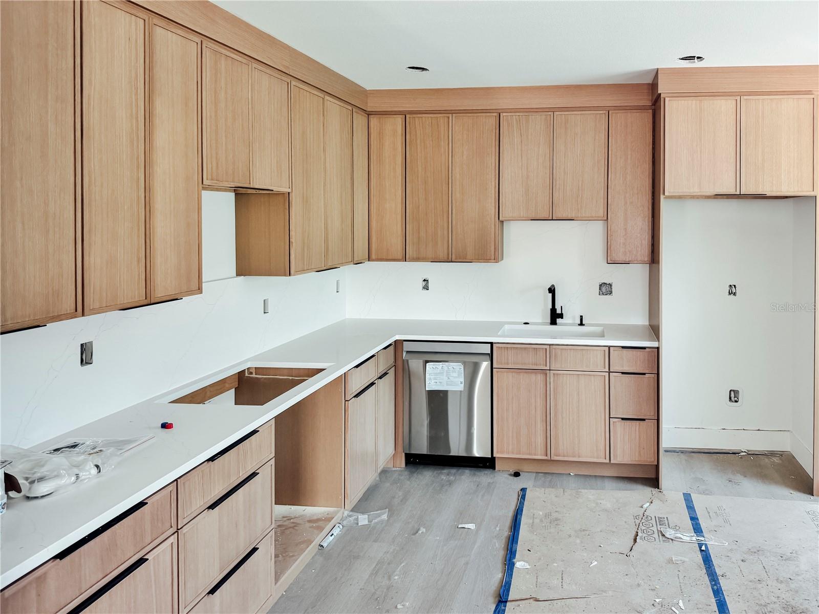 Image 13 of 16 For 2327-2329 26th Avenue S