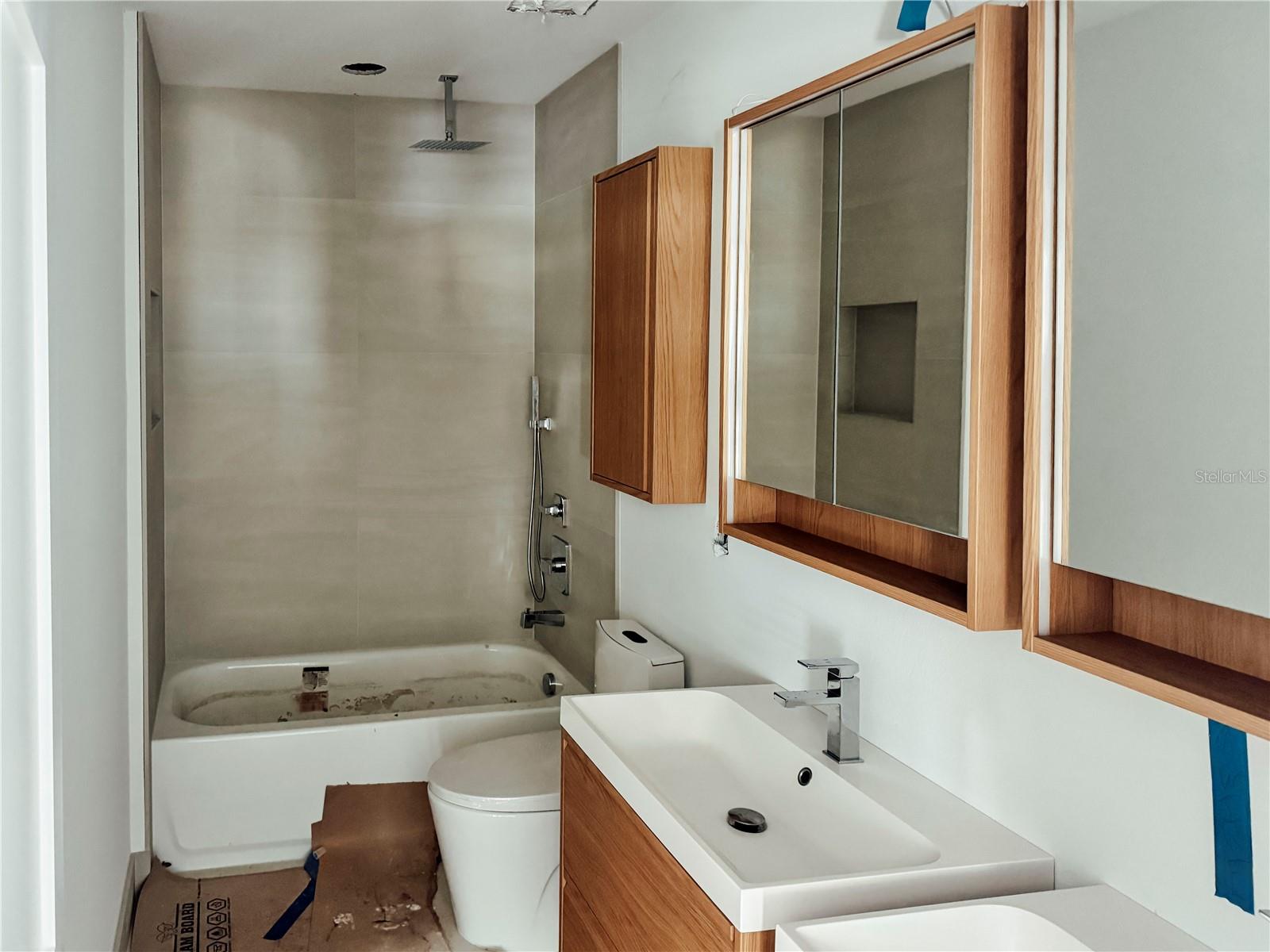 Image 14 of 16 For 2327-2329 26th Avenue S