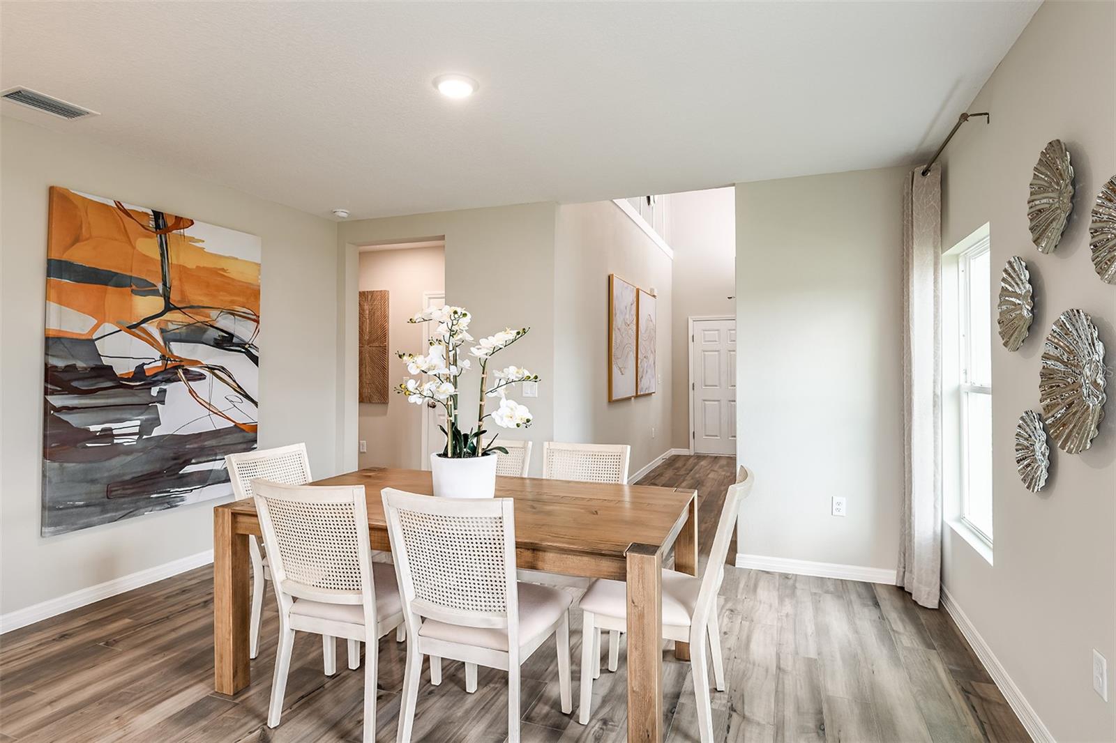 Image 3 of 28 For 4174 Gerbera Daisy Lane