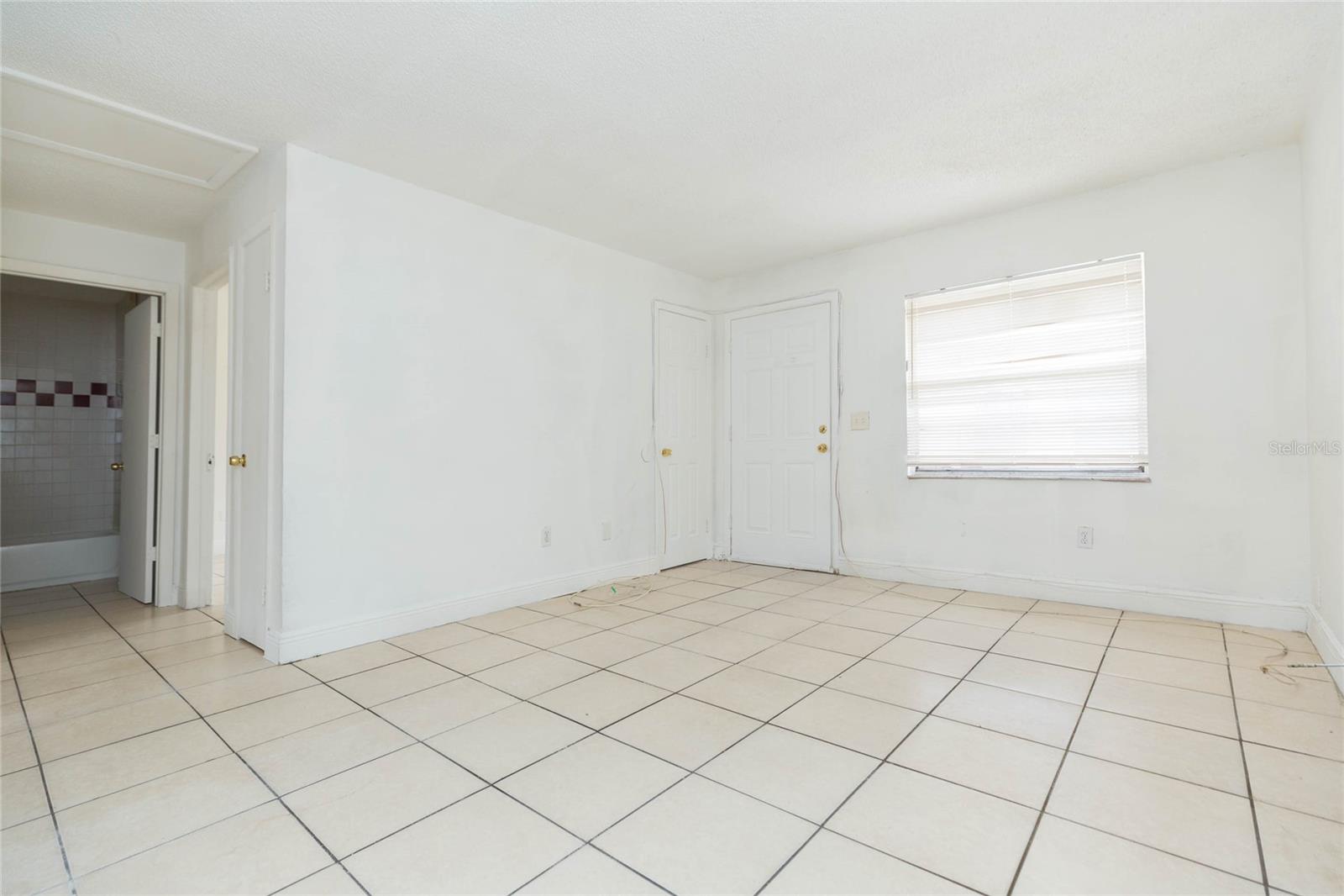 Image 3 of 15 For 8402 Mulberry Street