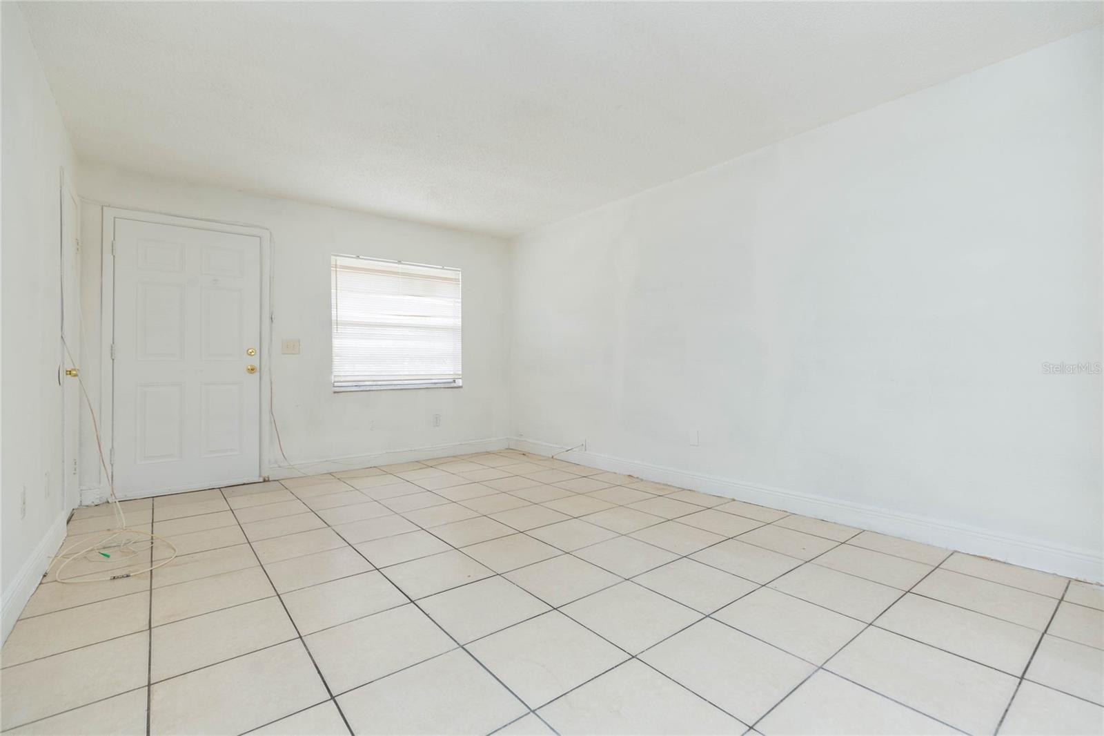 Image 4 of 15 For 8402 Mulberry Street