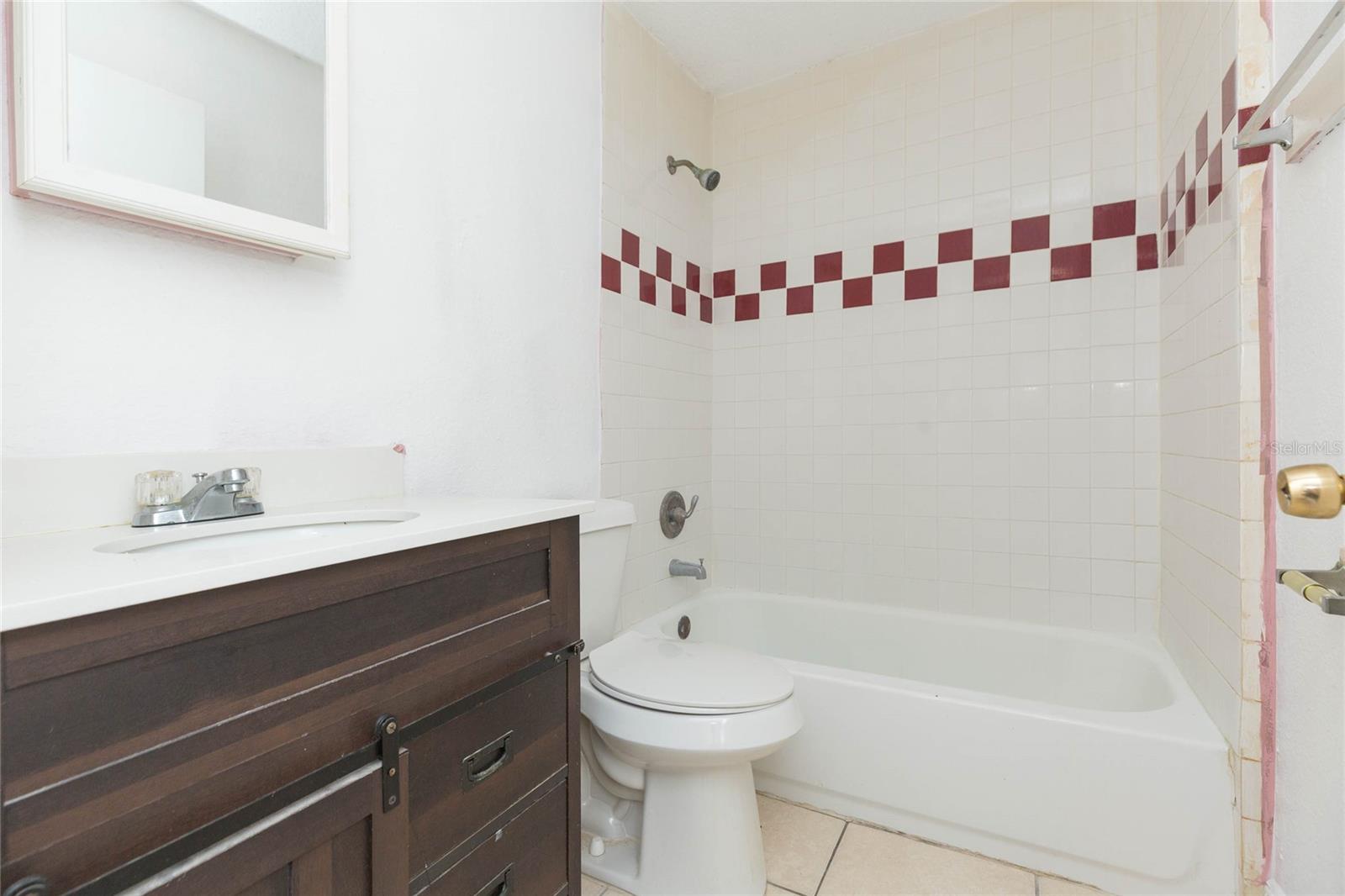 Image 6 of 15 For 8402 Mulberry Street